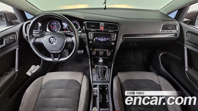 Volkswagen Golf (VII) 1.6 TDI 2015 — фото 7