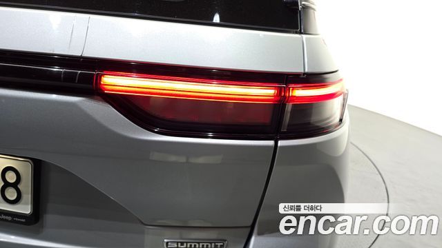 Jeep Grand Cherokee (WL) 4xe Summit Reserve 2023 — фото 23