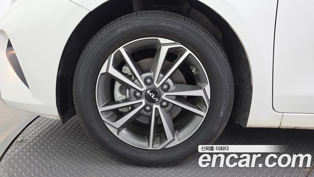 Kia K3 (II) 1.6 Prestige 2024 — фото 5