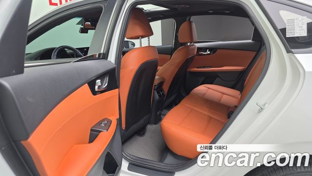 Kia K3 (II) 1.6 Prestige 2024 — фото 31