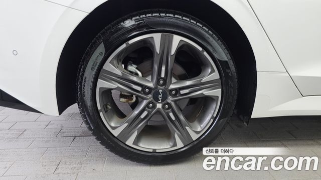 Kia K5 (III) 2.0 Signature 2023 — фото 5