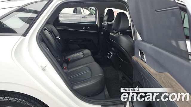 Kia K5 (III) 2.0 Signature 2023 — фото 16