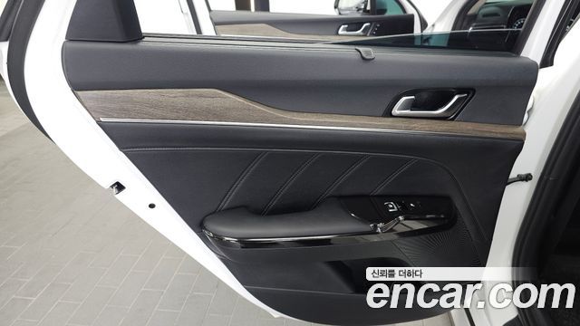 Kia K5 (III) 2.0 Signature 2023 — фото 31