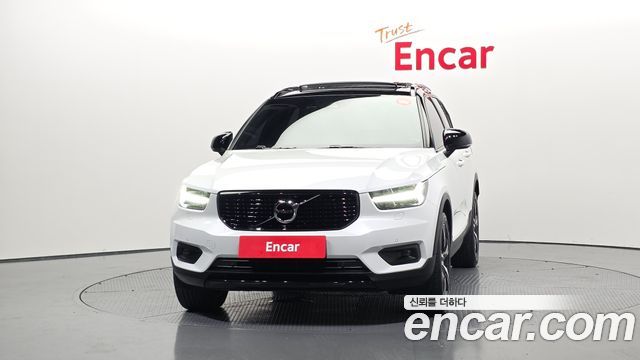 Volvo XC40 T4 R-Design 2020 — фото 3