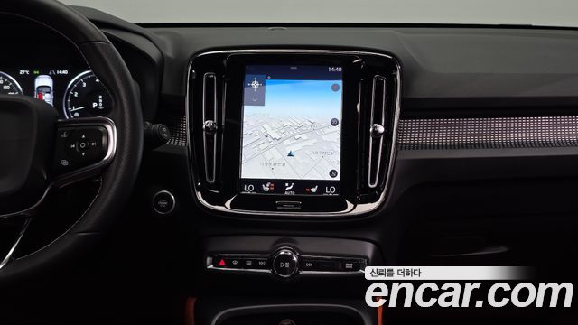 Volvo XC40 T4 R-Design 2020 — фото 14