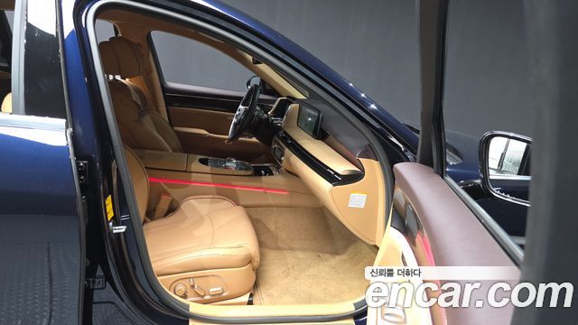 Genesis G90 (RS4) Gasoline 3.5 Turbo e-S/C AWD 2023 — фото 11