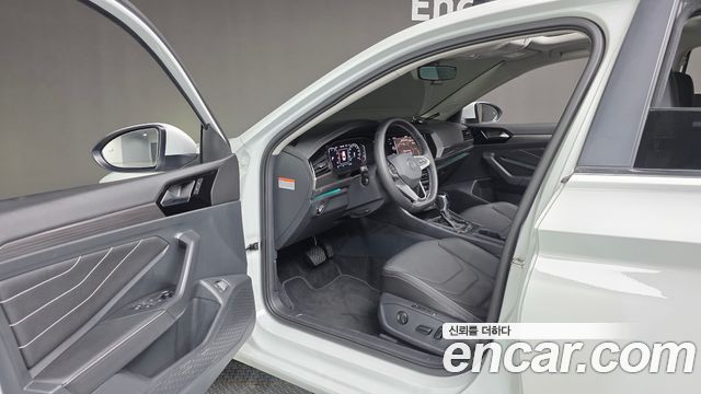 Volkswagen Jetta (VII) 1.5 TSI Prestige 2023 — фото 16