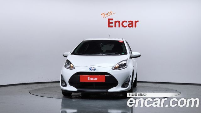 Toyota Prius C 1.5 2018 — фото 3