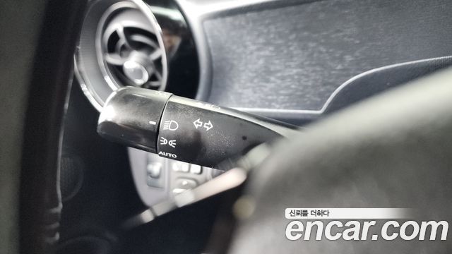 Toyota Prius C 1.5 2018 — фото 28