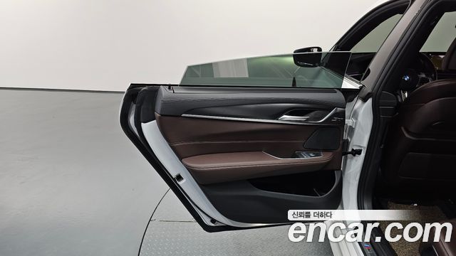 BMW 6 Series GT (G32) 620d xDrive M Sport 2023 — фото 25