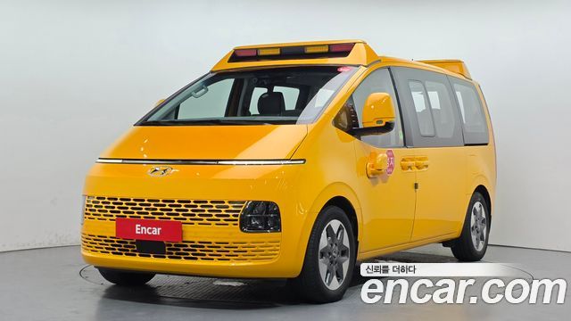 Hyundai Staria L3.5  Kinder Safety Car 11-Seater 2023 — фото 1