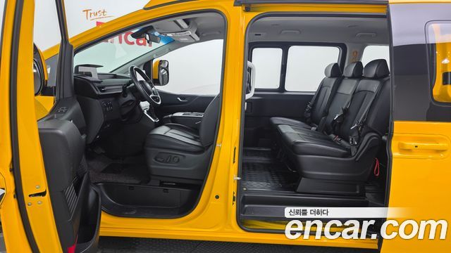Hyundai Staria L3.5  Kinder Safety Car 11-Seater 2023 — фото 30