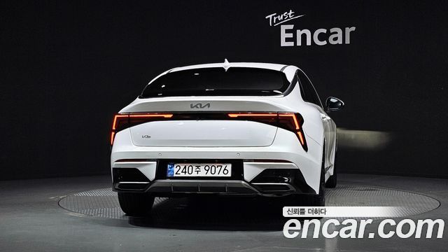 Kia K5 (III) 1.6 Turbo Signature 2024 — фото 4