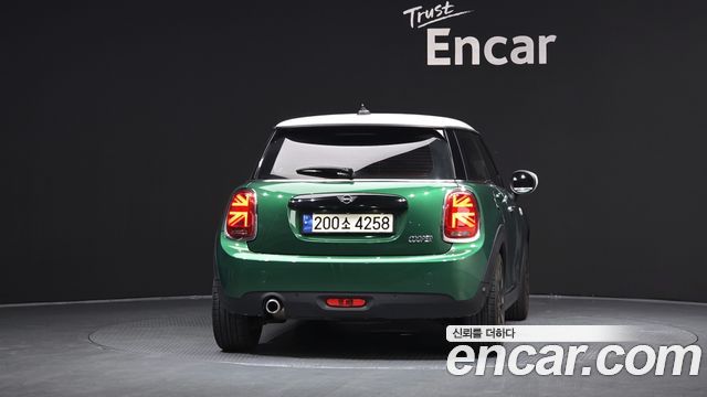 MINI Cooper Standard Third Generation 2020 — фото 4