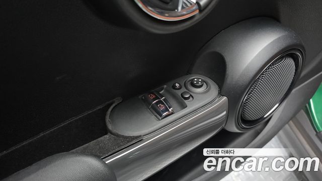 MINI Cooper Standard Third Generation 2020 — фото 22