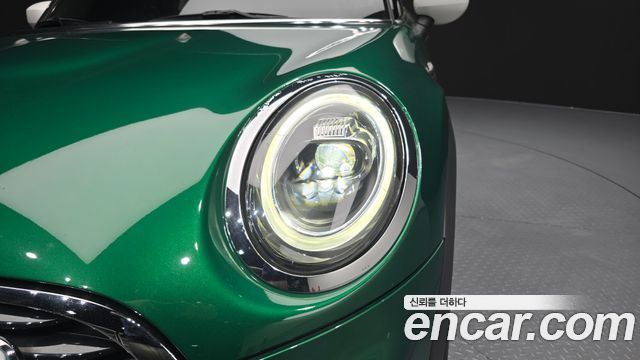 MINI Cooper Standard Third Generation 2020 — фото 28