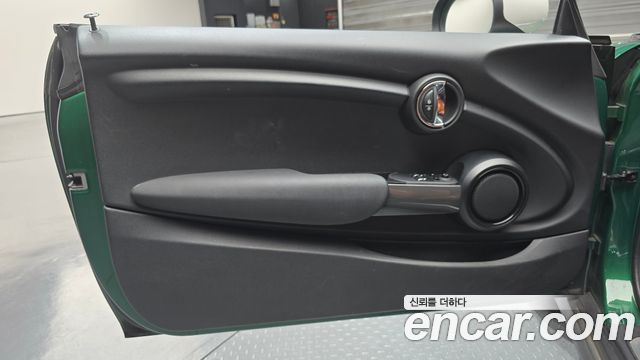 MINI Cooper Standard Third Generation 2020 — фото 30