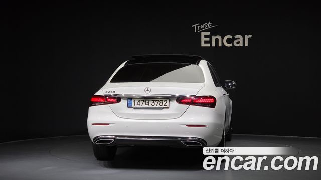 Mercedes-Benz E-Class (W213) E250 Exclusive 2021 — фото 4