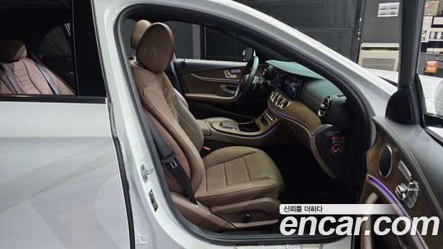 Mercedes-Benz E-Class (W213) E250 Exclusive 2021 — фото 12