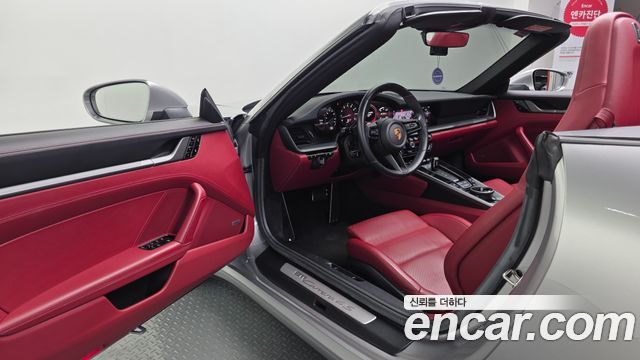 Porsche 911 (992) Carrera 4S Cabriolet 2020 — фото 10