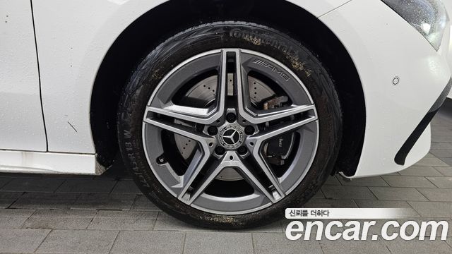 Mercedes-Benz CLA-Class (C118) CLA250 4MATIC 2024 — фото 5