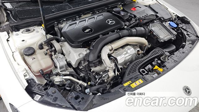 Mercedes-Benz CLA-Class (C118) CLA250 4MATIC 2024 — фото 6