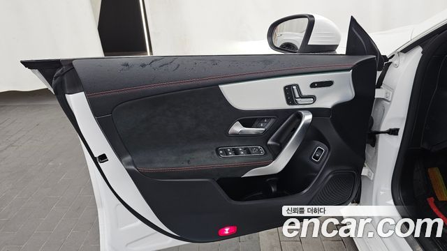 Mercedes-Benz CLA-Class (C118) CLA250 4MATIC 2024 — фото 27