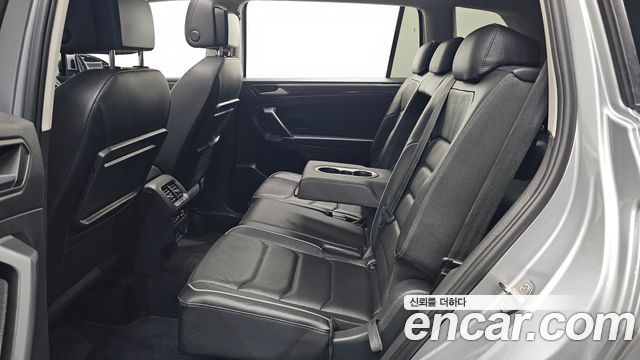 Volkswagen Tiguan Allspace 2.0 TDI Prestige 2020 — фото 11
