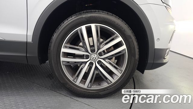 Volkswagen Tiguan Allspace 2.0 TDI Prestige 2020 — фото 21