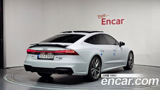 Audi A7 (4K) 55 TFSI Quattro Premium 2022 — фото 2
