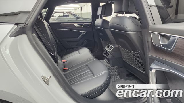 Audi A7 (4K) 55 TFSI Quattro Premium 2022 — фото 16