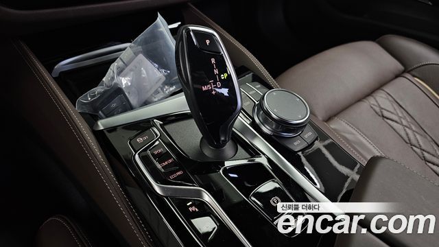 BMW 5 Series (G30) 530i M Sport Package 2023 — фото 9
