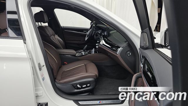 BMW 5 Series (G30) 530i M Sport Package 2023 — фото 11