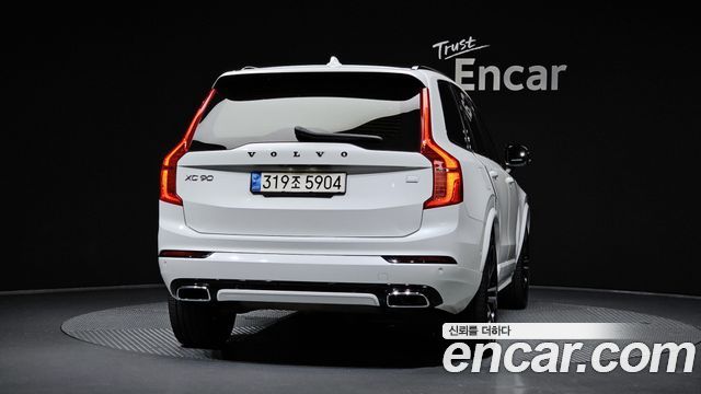 Volvo XC90 (II) T8 R-Design Hybrid 2021 — фото 4