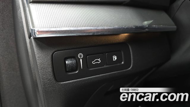 Volvo XC90 (II) T8 R-Design Hybrid 2021 — фото 18