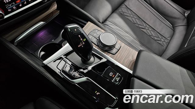 BMW 5 Series (G30) 530i xDrive Luxury 2023 — фото 9