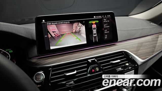 BMW 5 Series (G30) 530i xDrive Luxury 2023 — фото 16