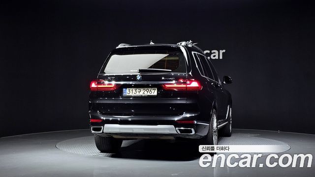 BMW X7 (G07) xDrive 40i Design Pure Excellence 7-Seater 2022 — фото 4