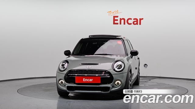 MINI Cooper S 5Door HIGH 3rd 2021 — фото 3