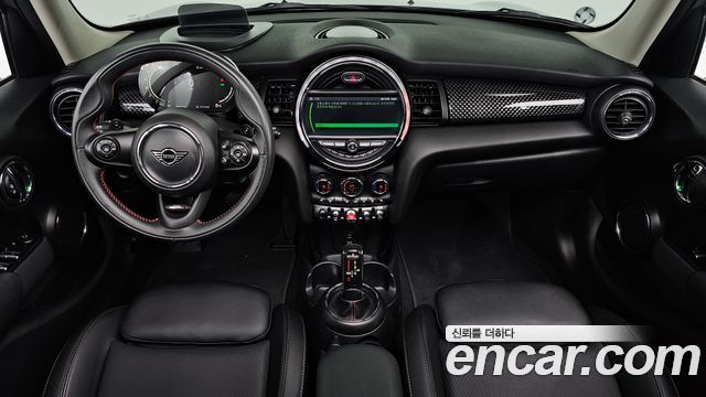 MINI Cooper S 5Door HIGH 3rd 2021 — фото 7