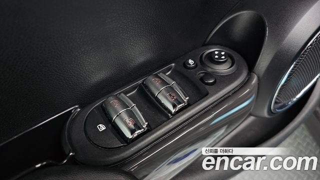 MINI Cooper S 5Door HIGH 3rd 2021 — фото 28