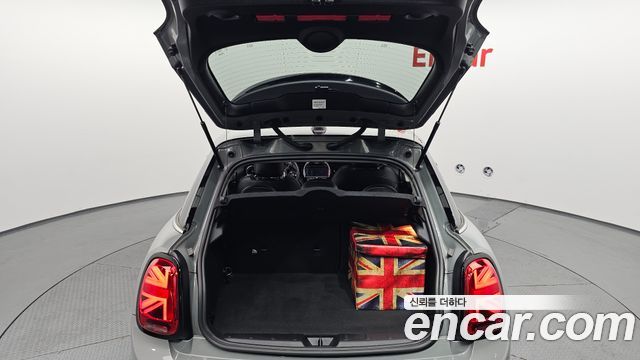 MINI Cooper S 5Door HIGH 3rd 2021 — фото 31