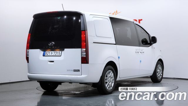 Hyundai Staria Cargo 5-Seater Smart 2023 — фото 2