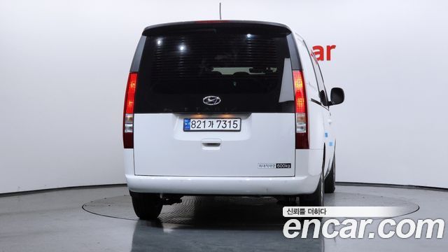 Hyundai Staria Cargo 5-Seater Smart 2023 — фото 4