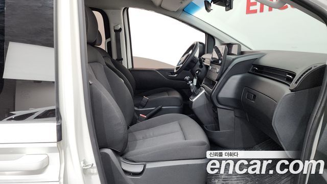 Hyundai Staria Cargo 5-Seater Smart 2023 — фото 32
