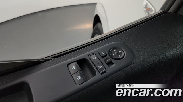 Hyundai Staria Cargo 5-Seater Smart 2023 — фото 36