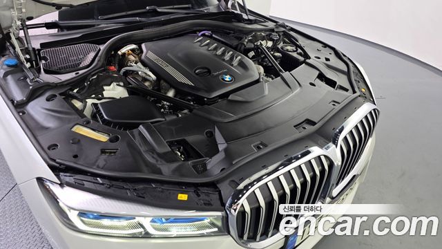 BMW 7 Series (G11) 730d xDrive M Sport 2021 — фото 6