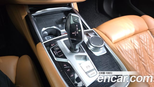 BMW 7 Series (G11) 730d xDrive M Sport 2021 — фото 9