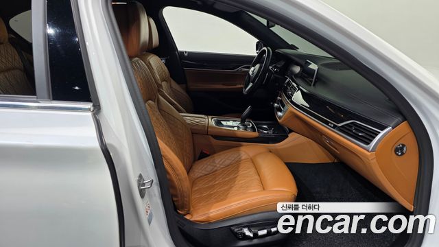 BMW 7 Series (G11) 730d xDrive M Sport 2021 — фото 11