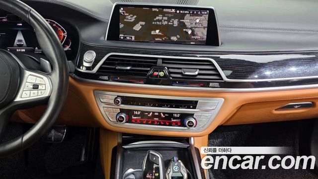 BMW 7 Series (G11) 730d xDrive M Sport 2021 — фото 14